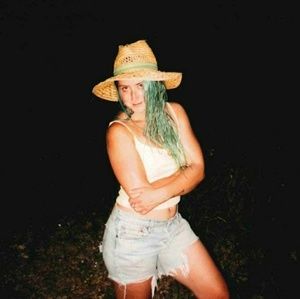 Meet your Posher, Jackie